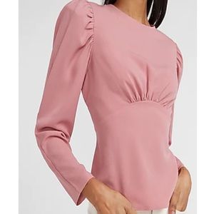 Seamed Puff Sleeve Top